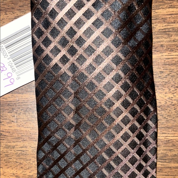 Kenneth Cole Reaction Black and Copper Patterned Tie - Picture 2 of 4